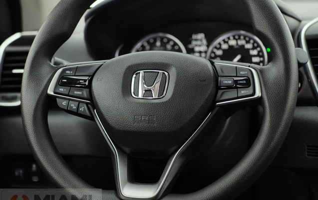 imagem-https://www.socarrao.com.br/sc-vehicle-images-prod/1073553/1777561145415-998e34caf61340298acbdd6138891e04_1777560920622.jpeg