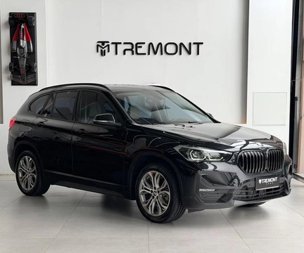 BMW X1 2022 Preto — foto 1 de 3