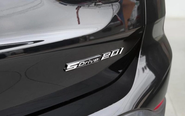 imagem-https://www.socarrao.com.br/sc-vehicle-images-prod/1074835/1792612959217-8044313_9_B_81626743f3.jpeg