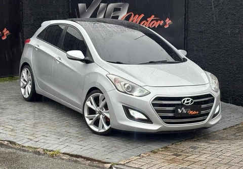 Hyundai i30 2015 Prata — foto 1 de 3