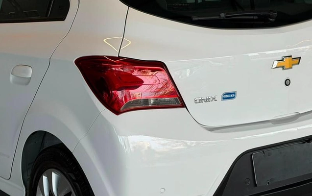 imagem-https://www.socarrao.com.br/sc-vehicle-images-prod/1075685/1784732970737-8044555_7_B_1e4d492e09.jpeg