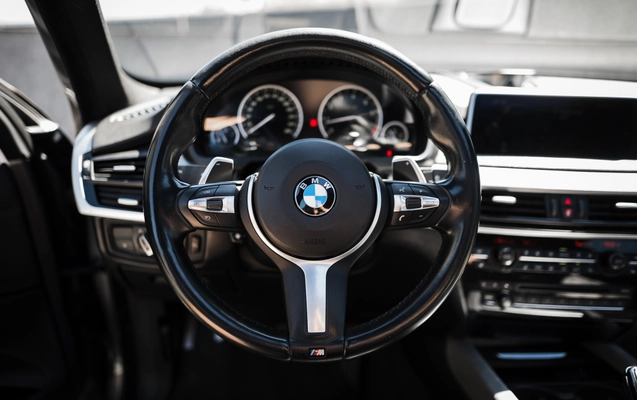 imagem-https://www.socarrao.com.br/sc-vehicle-images-prod/1076524/1787788606047-6a781c73-cea0-497e-aeb7-3395acc9663e.jpg