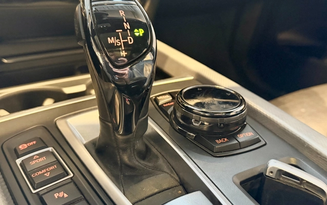 imagem-https://www.socarrao.com.br/sc-vehicle-images-prod/1076524/1792510948556-8b15261a-84ce-427d-b6cc-12442cfc8ed0.jpg