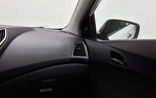 imagem-https://www.socarrao.com.br/sc-vehicle-images-prod/1077912/1783104259386-a30d21f827b54acdadcab910dac6c967_1780512702515.jpg
