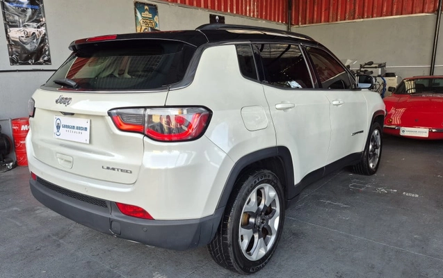 imagem-https://www.socarrao.com.br/sc-vehicle-images-prod/1078057/1785182324672-vehicle_image_1785182235_284cf5ac108c2e0130412defc9f1f1e6.jpeg