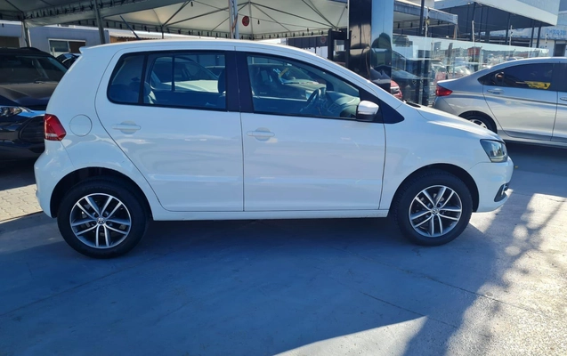imagem-https://www.socarrao.com.br/sc-vehicle-images-prod/1078550/1789504623953-675fae810bfd40838a25330e867f4fbc_1780061823494.jpg