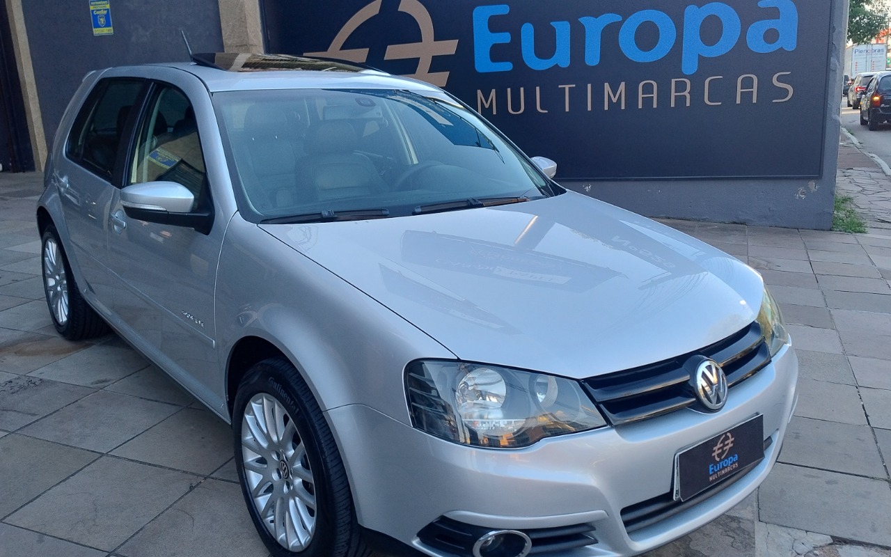 Volkswagen Golf Sportline 1.6 Mi Total Flex 8V 4p na cor Prata no Porto Alegre / RS - 1079364