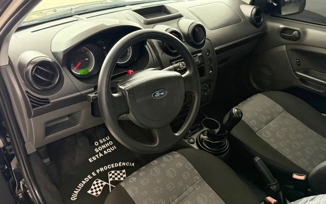 imagem-https://www.socarrao.com.br/sc-vehicle-images-prod/1079664/1777573036236-SU1HXzUzNjcuanBlZw.jpeg