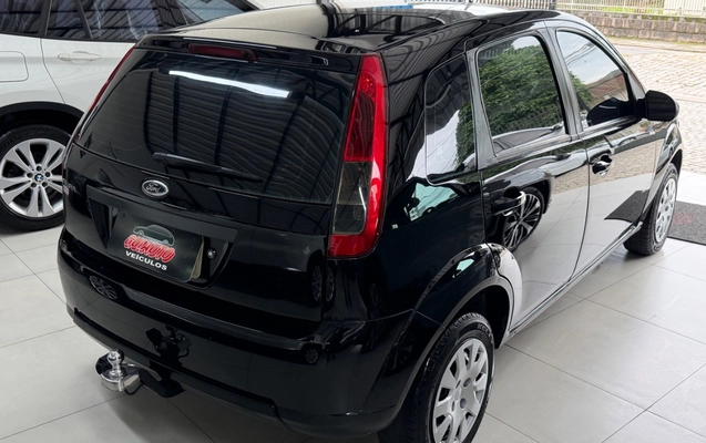 imagem-https://www.socarrao.com.br/sc-vehicle-images-prod/1079664/1777573036634-SU1HXzUzNjguanBlZw.jpeg