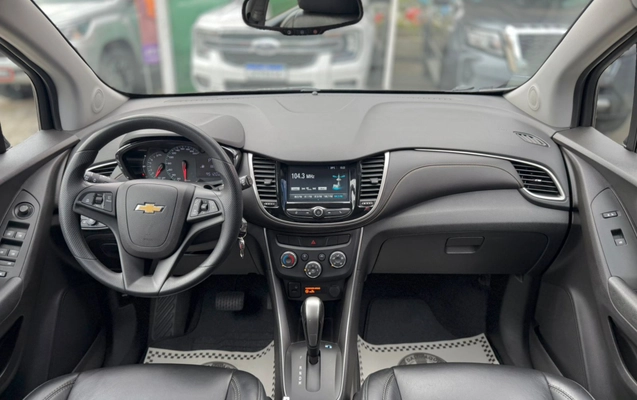 imagem-https://www.socarrao.com.br/sc-vehicle-images-prod/1080376/1777574336816-5c82f6bf-ad8c-4277-85f6-7db166e18ac1.jpg