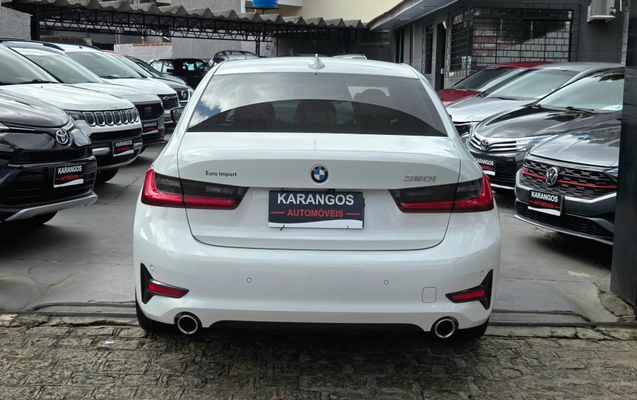 imagem-https://www.socarrao.com.br/sc-vehicle-images-prod/1081128/1777575791165-53fdb8e7-e5e7-408a-a3a1-f7b33da03570.jpg