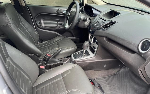 imagem-https://www.socarrao.com.br/sc-vehicle-images-prod/10814/1780434949352-vgLhDYnVnRBTt6dHOsLKIr1sa5Y9KlZC.jpg