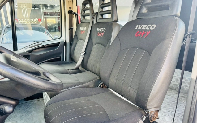 imagem-https://www.socarrao.com.br/sc-vehicle-images-prod/1082924/1783602685321-003_bed5309e031a8831011ca325a7006aa6.jpeg