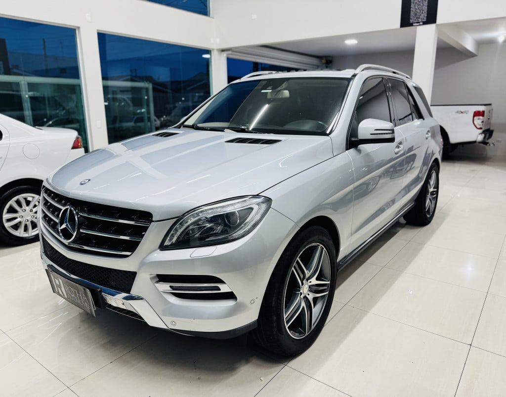 Mercedes-Benz ML-350 3.0 V6 4x4 Diesel na cor Cinza em Curitiba / PR - 10883