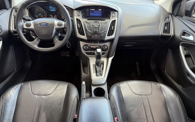 imagem-https://www.socarrao.com.br/sc-vehicle-images-prod/10900/1788266638574-vehicle_image_1764866997_2c085c63b52736c8e9a1675082d31140.jpeg