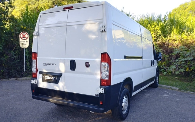 imagem-https://www.socarrao.com.br/sc-vehicle-images-prod/1101585/1777644044080-MTEuanBlZw.jpeg