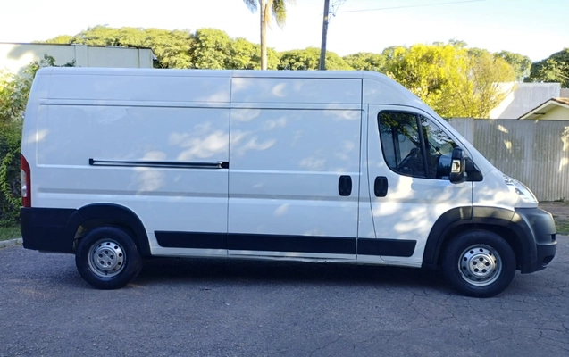 imagem-https://www.socarrao.com.br/sc-vehicle-images-prod/1101585/1777644044299-MTIuanBlZw.jpeg