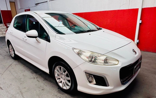imagem-https://www.socarrao.com.br/sc-vehicle-images-prod/1101629/1777647792744-SU1HXzY0NjAuanBlZw.jpeg
