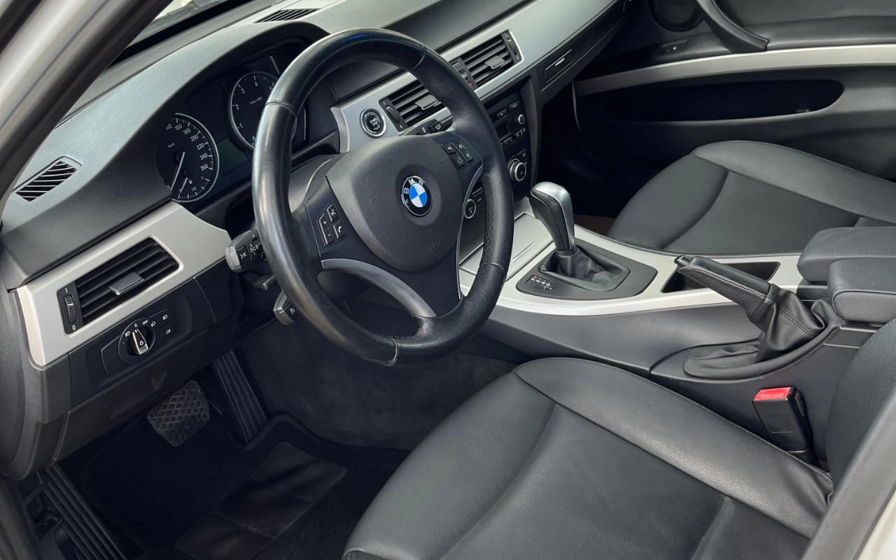 imagem-https://www.socarrao.com.br/sc-vehicle-images-prod/1108312/1777726025912-ZjhlYTIxNjUtNmNjYy00MzAzLTk1MGQtZWMxZmY3YjM4MmIxLmpmaWY.jfif