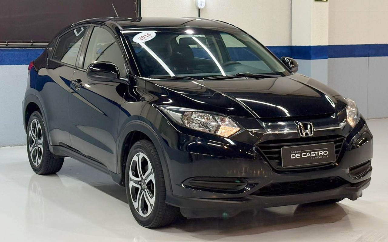 imagem-https://www.socarrao.com.br/sc-vehicle-images-prod/1108319/1777726348375-SE9OREEgSFItViBMWCAtIDIwMTYgLSBQUkVUQSAtIEFWUjBHNjQgKDgpLmpwZw.jpg