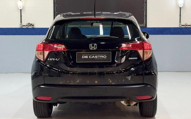 imagem-https://www.socarrao.com.br/sc-vehicle-images-prod/1108319/1777726348557-SE9OREEgSFItViBMWCAtIDIwMTYgLSBQUkVUQSAtIEFWUjBHNjQgKDUpLmpwZw.jpg