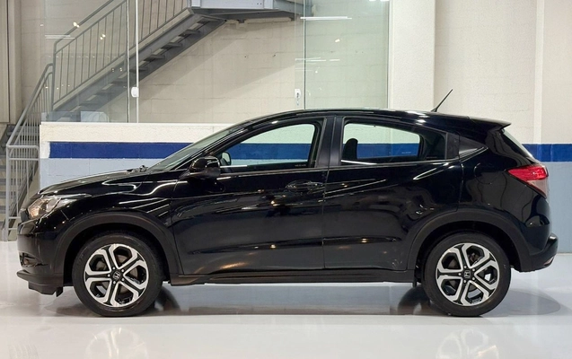 imagem-https://www.socarrao.com.br/sc-vehicle-images-prod/1108319/1777726348759-SE9OREEgSFItViBMWCAtIDIwMTYgLSBQUkVUQSAtIEFWUjBHNjQgKDMpLmpwZw.jpg