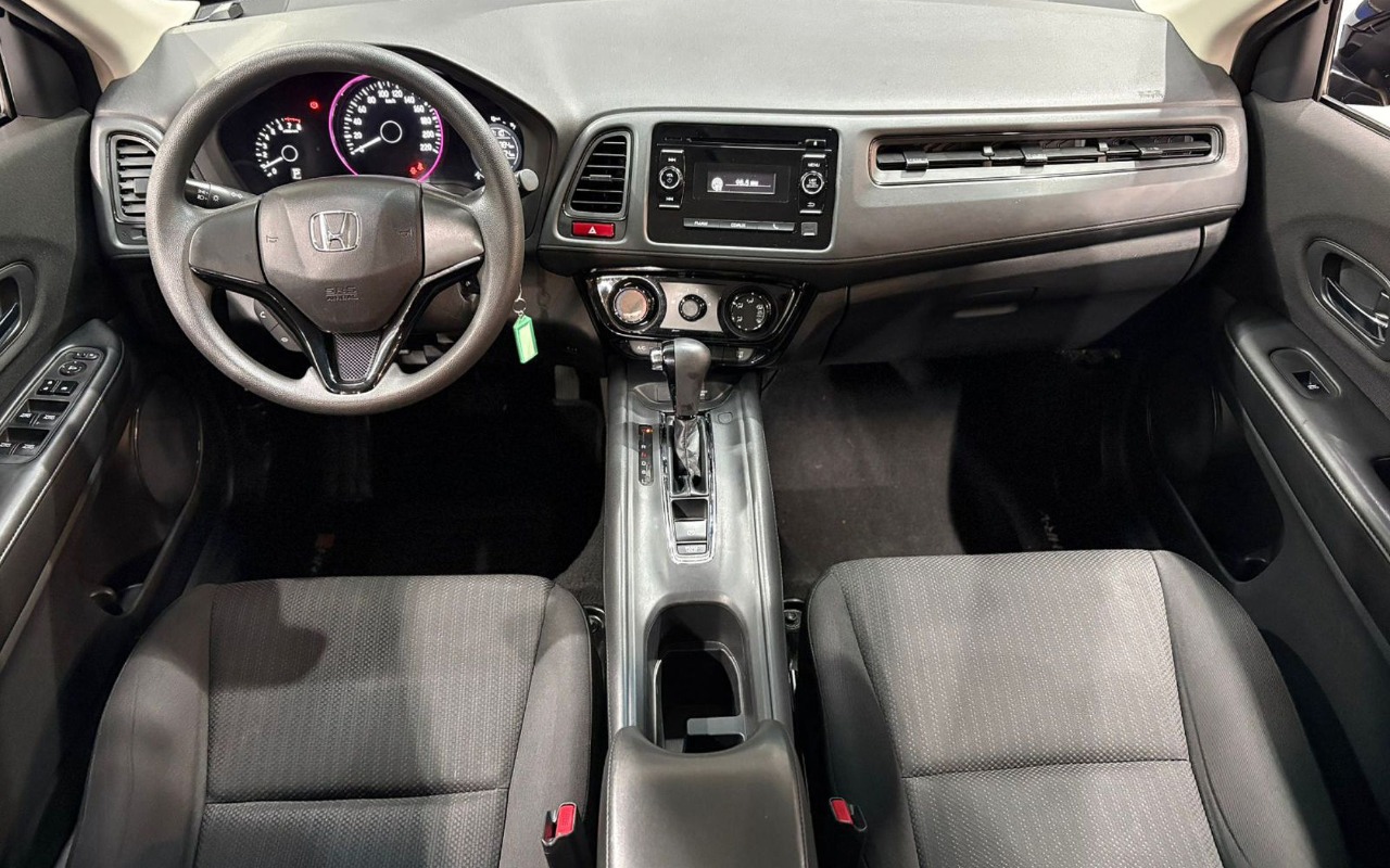 imagem-https://www.socarrao.com.br/sc-vehicle-images-prod/1108319/1777726349170-SE9OREEgSFItViBMWCAtIDIwMTYgLSBQUkVUQSAtIEFWUjBHNjQgKDE0KS5qcGc.jpg