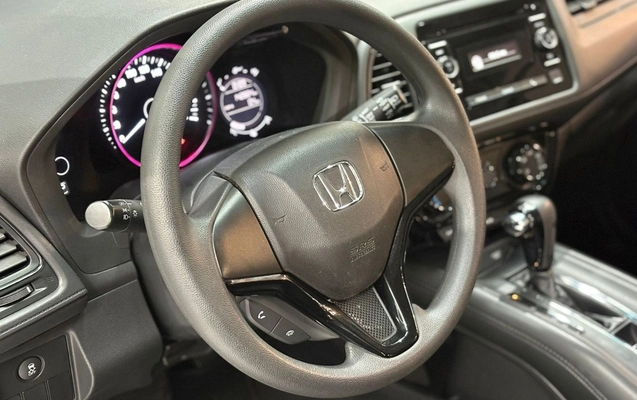 imagem-https://www.socarrao.com.br/sc-vehicle-images-prod/1108319/1777726349312-SE9OREEgSFItViBMWCAtIDIwMTYgLSBQUkVUQSAtIEFWUjBHNjQgKDE4KS5qcGc.jpg