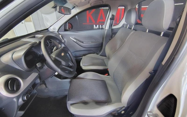 imagem-https://www.socarrao.com.br/sc-vehicle-images-prod/1108353/1782148731069-8027172_17_B_59f6867628.jpeg