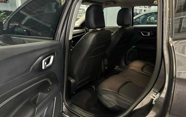 imagem-https://www.socarrao.com.br/sc-vehicle-images-prod/1108360/1789066111269-8044043_4_B_6f1079671e.jpeg
