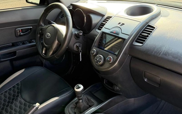 imagem-https://www.socarrao.com.br/sc-vehicle-images-prod/1108396/1784725671865-7966994_4_B_e96cd0297d.jpeg
