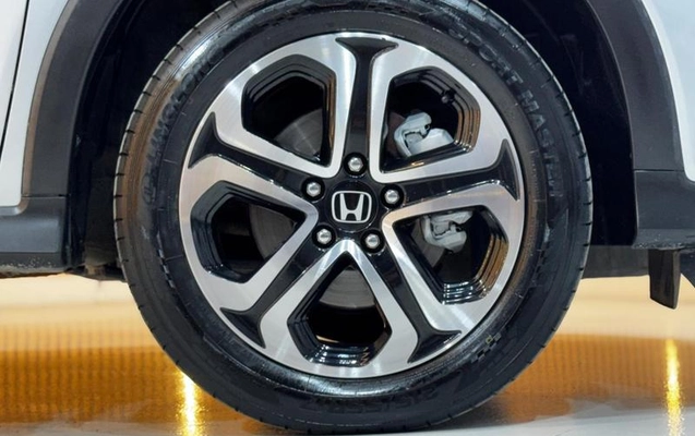 imagem-https://www.socarrao.com.br/sc-vehicle-images-prod/1108485/1789583988287-7992565_3_B_549a3c7617.jpeg