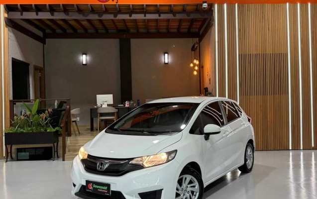 imagem-https://www.socarrao.com.br/sc-vehicle-images-prod/1108541/1787142980154-vehicle_image_1777732821_0eb92b417f2ff7004d00026053922029.jpeg