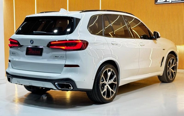 imagem-https://www.socarrao.com.br/sc-vehicle-images-prod/1108658/1787926982459-8049377_7_B_a90fcc8bea.jpeg