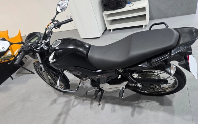 imagem-https://www.socarrao.com.br/sc-vehicle-images-prod/1108703/1777738731656-V2hhdHNBcHAgSW1hZ2UgMjAyNi0wNS0wMiBhdCAxMi40Mi41NiAoMykuanBlZw.jpeg