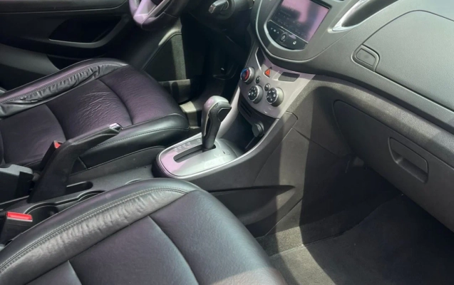imagem-https://www.socarrao.com.br/sc-vehicle-images-prod/11260/1786043026319-800x600_14731760039008.webp