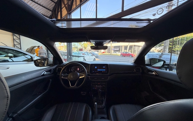 imagem-https://www.socarrao.com.br/sc-vehicle-images-prod/1127321/1778159484888-SU1HXzI1NzEuanBlZw.jpeg