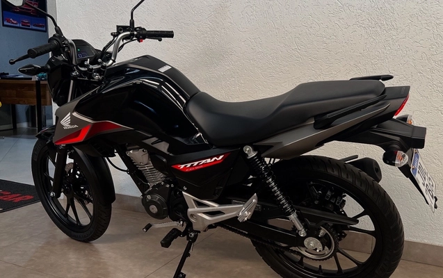 imagem-https://www.socarrao.com.br/sc-vehicle-images-prod/1127747/1778160032922-RUNCRTYzQUItOTM2Qi00NDI5LTlGMDMtMEQ1NDVEMUIwQTdDLmpwZWc.jpeg