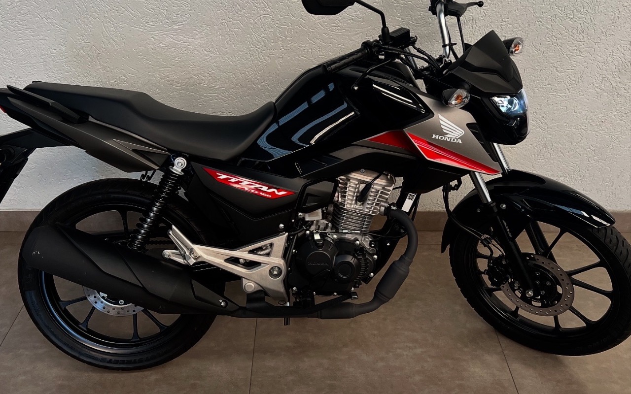 imagem-https://www.socarrao.com.br/sc-vehicle-images-prod/1127747/1778160033180-OEIyQUU0N0EtMzQ3OS00QjkzLTk1NDEtOTM0NERCNENCQUU0LmpwZWc.jpeg
