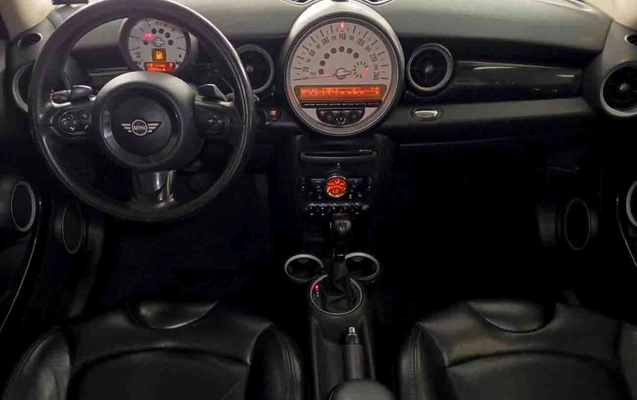 imagem-https://www.socarrao.com.br/sc-vehicle-images-prod/1127789/1777901858224-4_030916.jpg