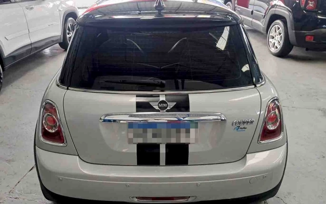imagem-https://www.socarrao.com.br/sc-vehicle-images-prod/1127789/1777901858229-7_030916.jpg