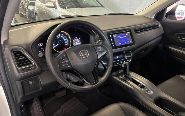 imagem-https://www.socarrao.com.br/sc-vehicle-images-prod/1128132/1789477238251-8051057_0_B_27b23f8cb9.jpeg
