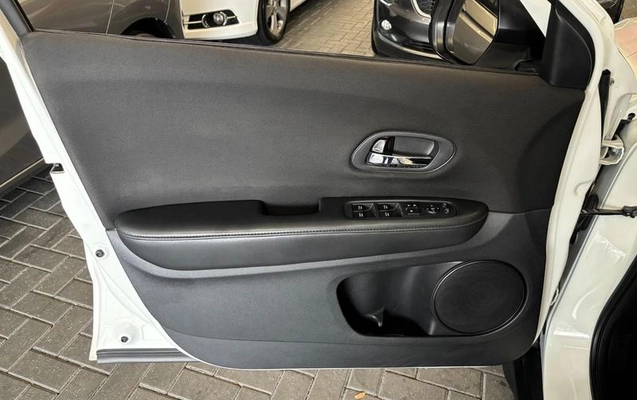imagem-https://www.socarrao.com.br/sc-vehicle-images-prod/1128132/1789477238260-8051057_0_B_87af6808b7.jpeg