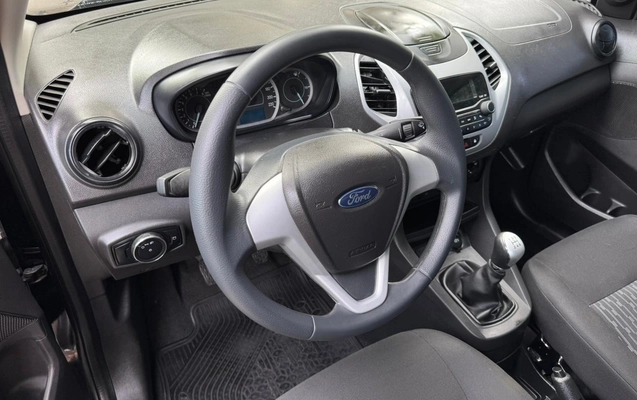 imagem-https://www.socarrao.com.br/sc-vehicle-images-prod/1128166/1777902967819-V2hhdHNBcHAgSW1hZ2UgMjAyNi0wNS0wMSBhdCAxMi4xNy41MiAoMSkuanBlZw.jpeg