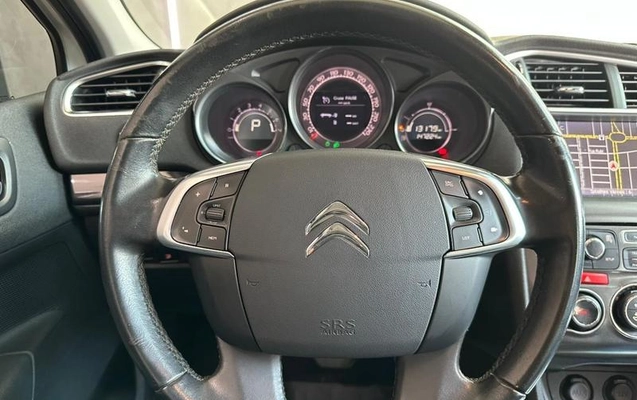 imagem-https://www.socarrao.com.br/sc-vehicle-images-prod/1128188/1777903033609-8051255_16_B_2e031c88a6.jpeg