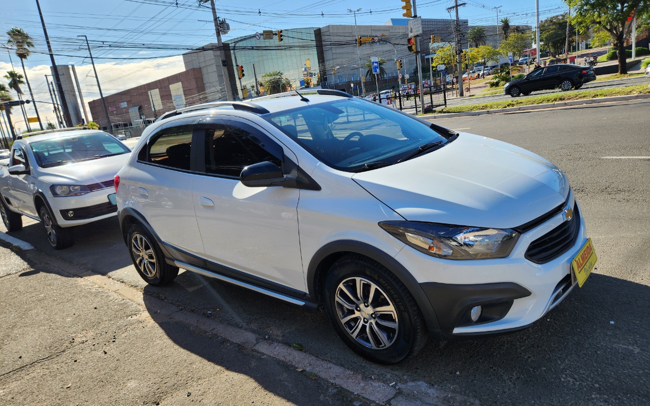 imagem-https://www.socarrao.com.br/sc-vehicle-images-prod/1128474/1778334167018-MjAyNjA1MDlfMTAwMzU1LmpwZw.jpg