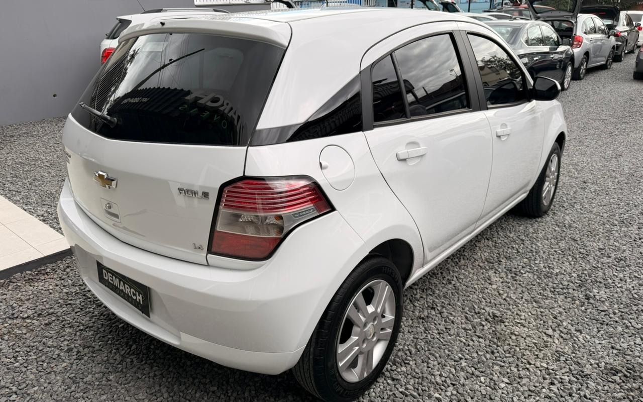 imagem-https://www.socarrao.com.br/sc-vehicle-images-prod/1129278/1777906549641-V2hhdHNBcHAgSW1hZ2UgMjAyNi0wNC0zMCBhdCAxMy4zMi40OCAoMSkuanBlZw.jpeg