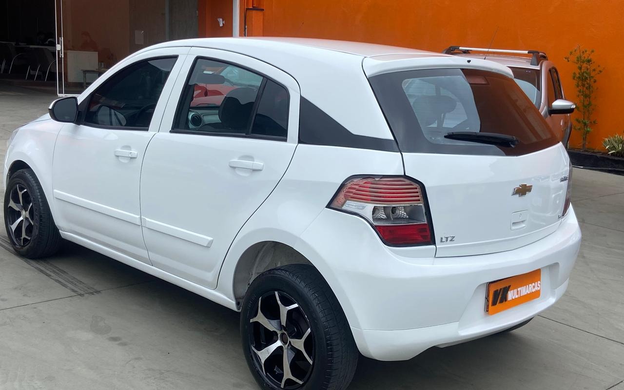 imagem-https://www.socarrao.com.br/sc-vehicle-images-prod/1129378/1777906876428-V2hhdHNBcHAgSW1hZ2UgMjAyNi0wNC0zMCBhdCAxNC4xMy40NSAoMSkuanBlZw.jpeg
