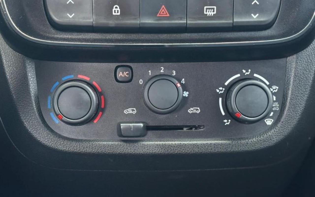 imagem-https://www.socarrao.com.br/sc-vehicle-images-prod/1129774/1777911597772-ODAzNDkyNF8xX0JfMTUxMjQyODY1Mi5qcGVn.jpeg