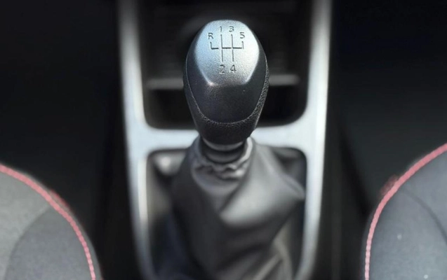 imagem-https://www.socarrao.com.br/sc-vehicle-images-prod/1129774/1777911597938-ODAzNDkyNF8zX0JfMzIxODYyMzI2ZS5qcGVn.jpeg